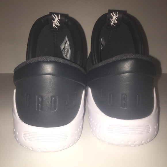 🚫🚫SOLD🚫🚫JORDAN FLIGHT LUXE - Picture 4 of 6